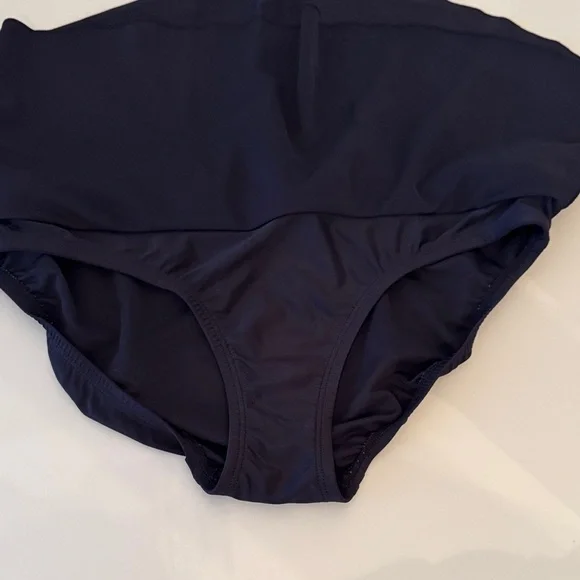 Elegant Navy Blue Women's Swim Skirt - Picture 4 of 5